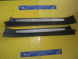 Mercedes Benz - Step Moulding - 23068003